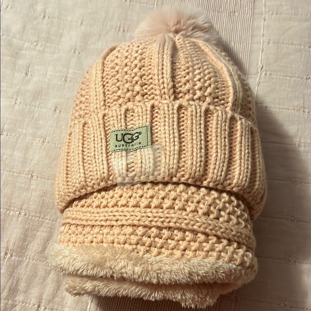 UGG Cream Cable Knit Hat with Pom-Pom and Scarf set